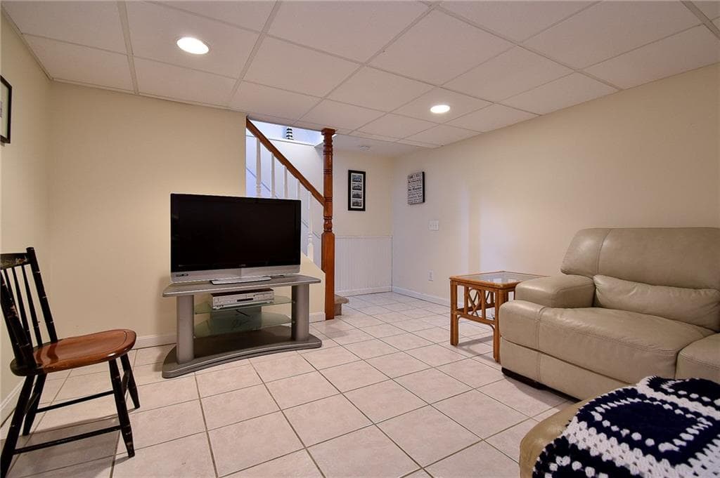 Single Family Residence at 47 Shady Cove Road, North Kingstown, photo 39 of 50