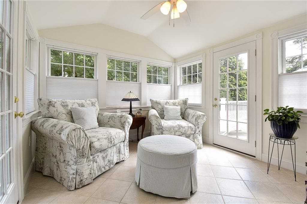 Single Family Residence at 47 Shady Cove Road, North Kingstown, photo 25 of 50