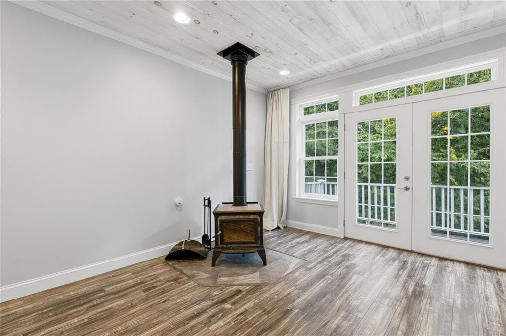 Single Family Residence at 559 Victory Highway, West Greenwich, photo 27 of 50