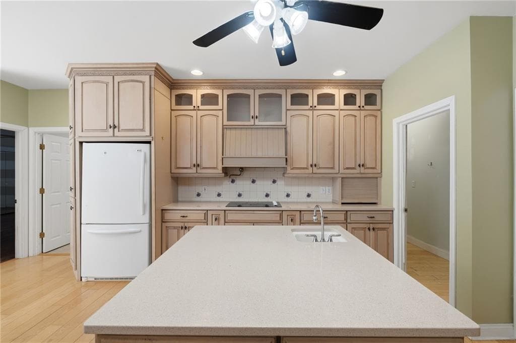 Single Family Residence at 559 Victory Highway, West Greenwich, photo 6 of 50