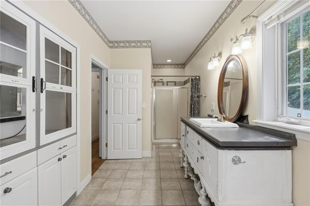 Single Family Residence at 559 Victory Highway, West Greenwich, photo 12 of 50