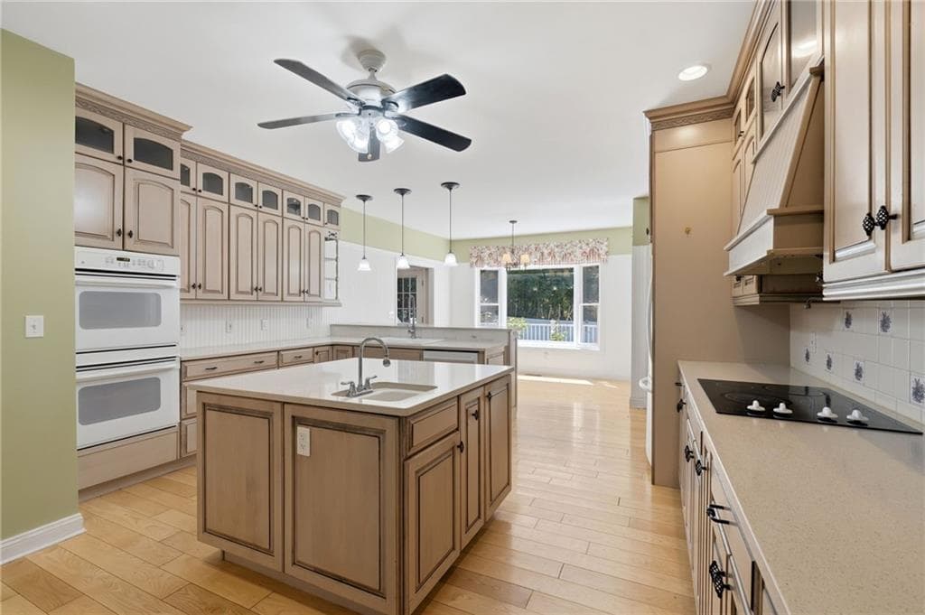 Single Family Residence at 559 Victory Highway, West Greenwich, photo 7 of 50