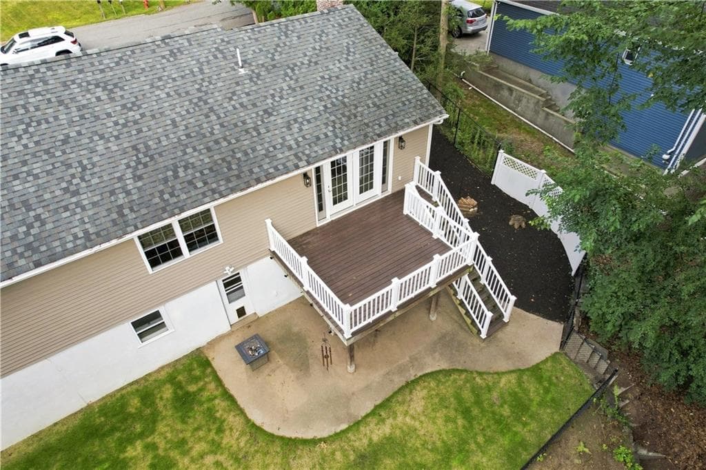 Single Family Residence at 6 Marywood Lane, Cumberland, photo 40 of 43
