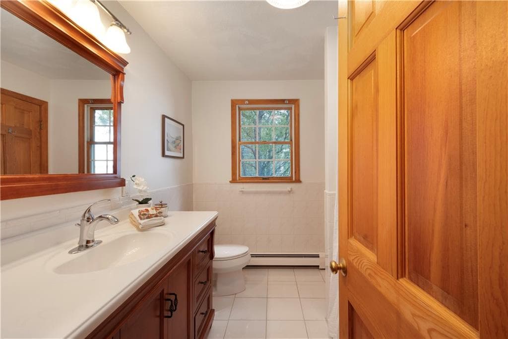 Single Family Residence at 133 Terrace Avenue, East Providence, photo 35 of 47