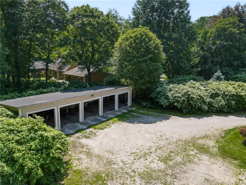 Condominium at 1729 South Road UNIT 1, South Kingstown, photo 32 of 45
