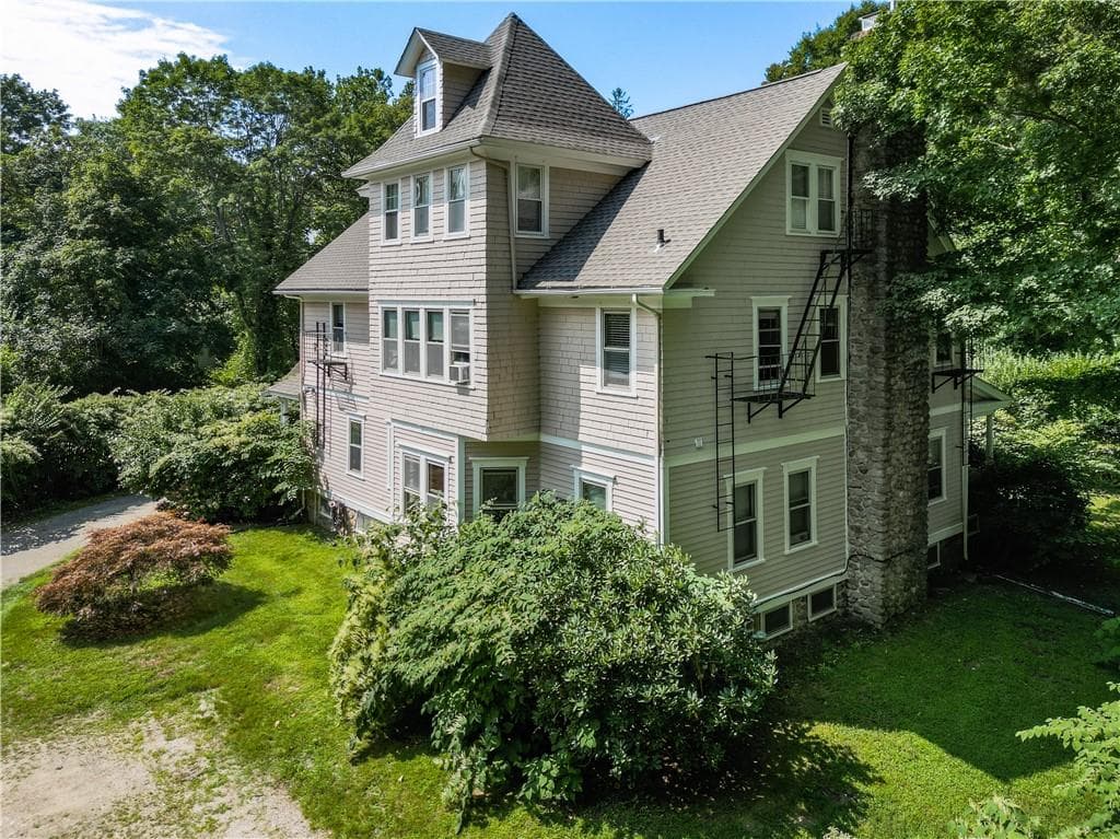 Condominium at 1729 South Road UNIT 1, South Kingstown, photo 33 of 45