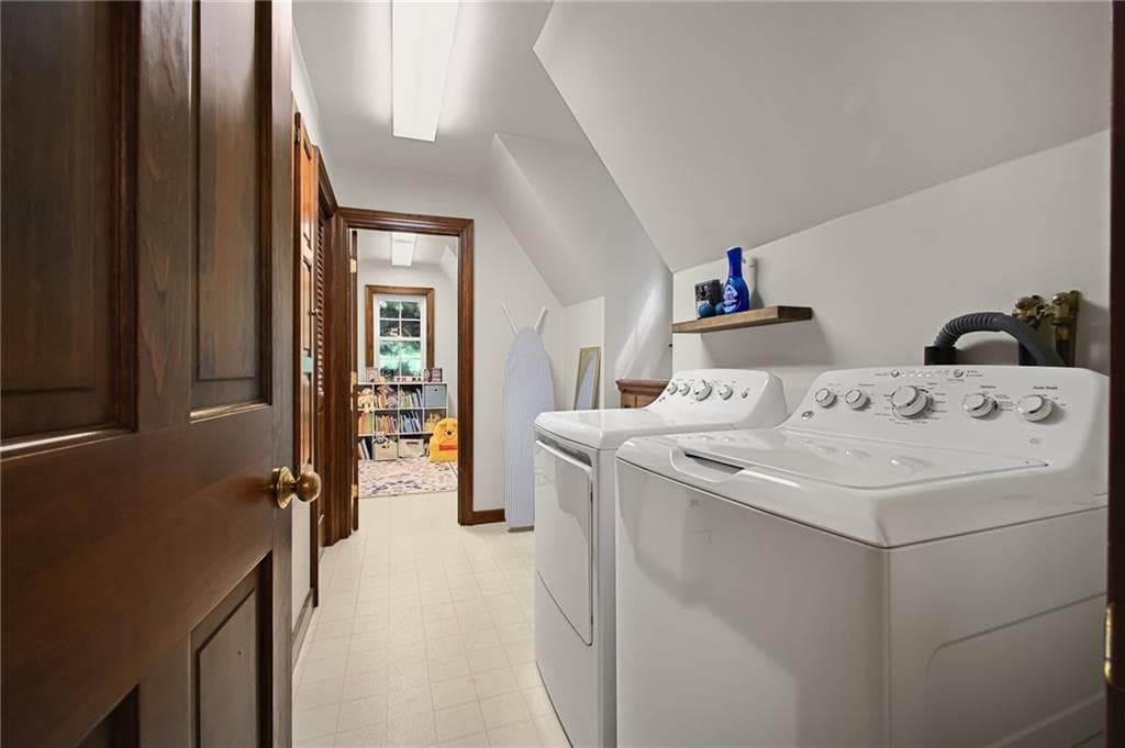 Single Family Residence at 15 Paine District Road, Woodstock, photo 24 of 29