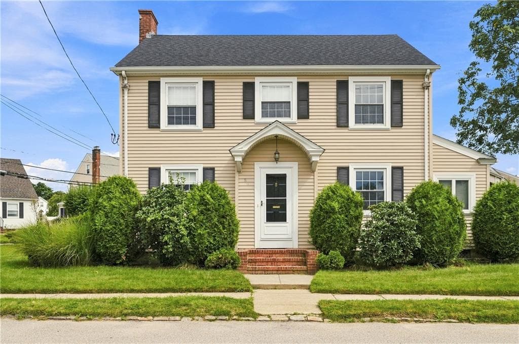 80 Knollwood Avenue