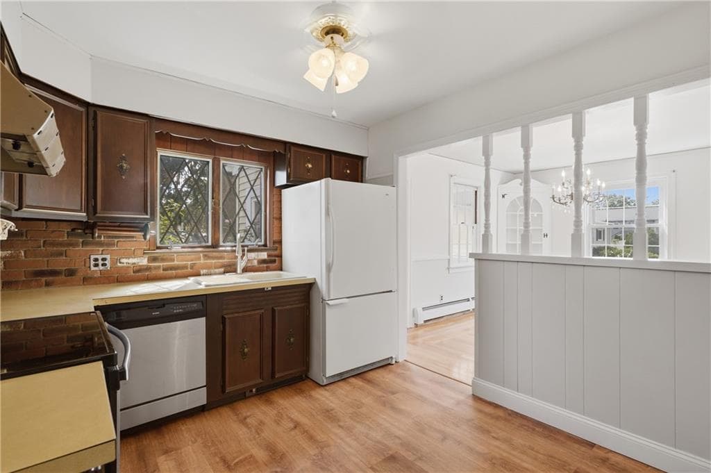 Single Family Residence at 80 Knollwood Avenue, Cranston, photo 5 of 40