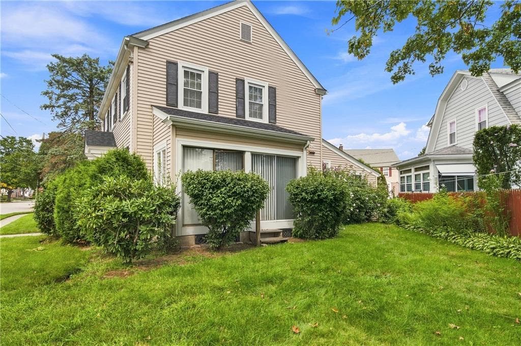 Single Family Residence at 80 Knollwood Avenue, Cranston, photo 34 of 40