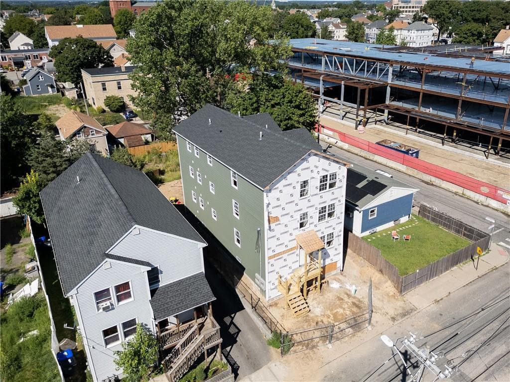 Multi Family at 141 Ocean Street, Providence, photo 2 of 20