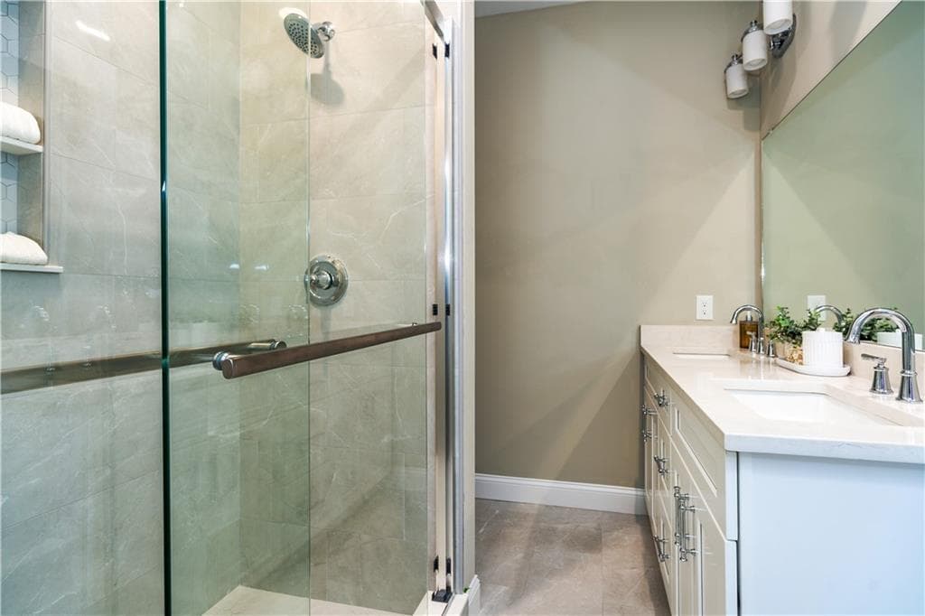 Condominium at 13 Fieldstone Way, Johnston, photo 26 of 42