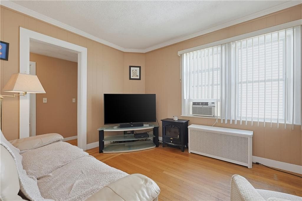 Single Family Residence at 43 Crothers Avenue, Cranston, photo 7 of 32