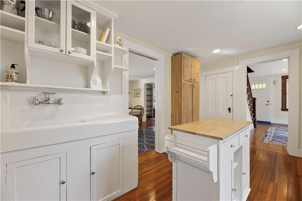 Single Family Residence at 57 Melrose Avenue Avenue, Jamestown, photo 14 of 29
