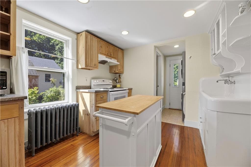 Single Family Residence at 57 Melrose Avenue Avenue, Jamestown, photo 18 of 29