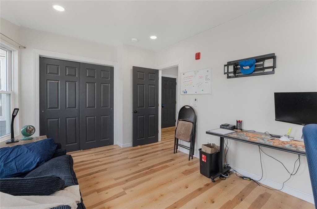 Multi Family at 460 458 Smithfield Avenue, Pawtucket, photo 27 of 46