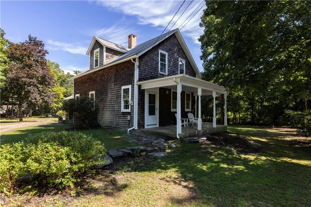 Multi Family at 46 Carr Lane, Jamestown, photo 6 of 50
