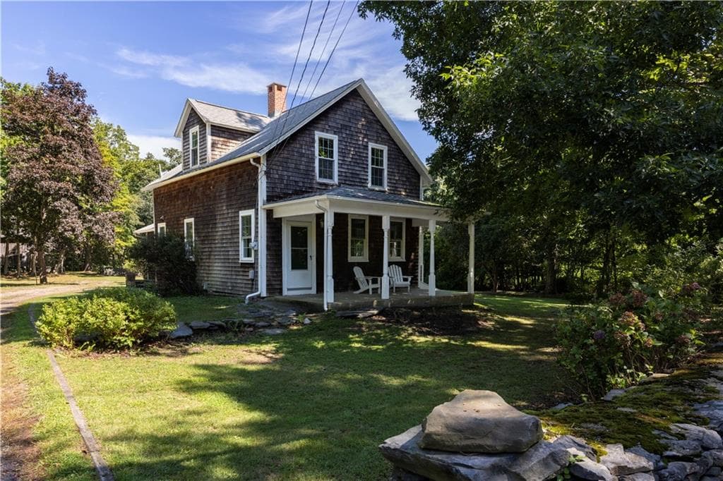 Multi Family at 46 Carr Lane, Jamestown, photo 7 of 50