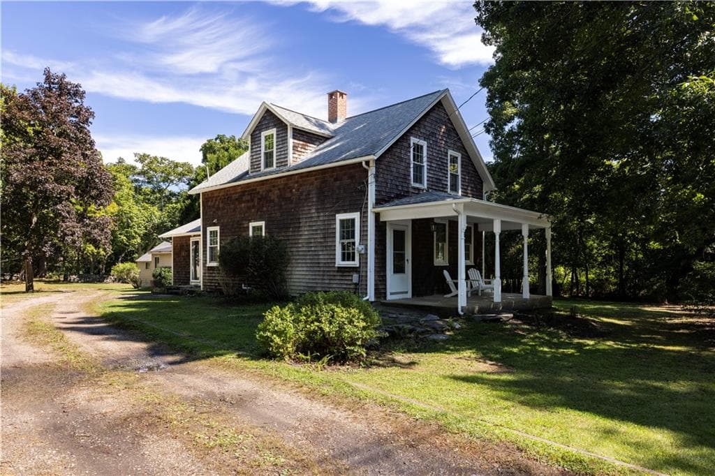 Multi Family at 46 Carr Lane, Jamestown, photo 5 of 50