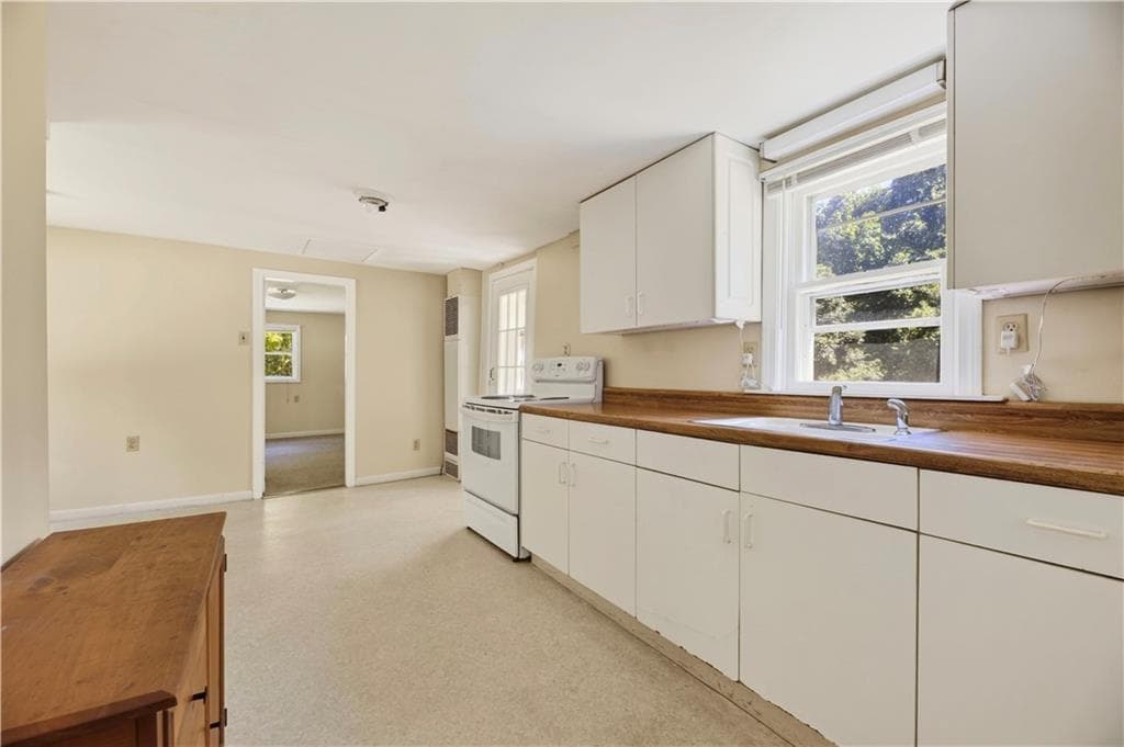 Multi Family at 46 Carr Lane, Jamestown, photo 45 of 50