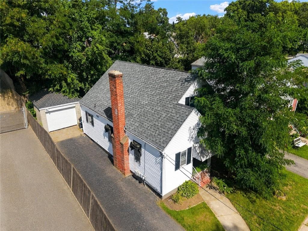 Single Family Residence at 435 Auburn Street, Cranston, photo 21 of 23