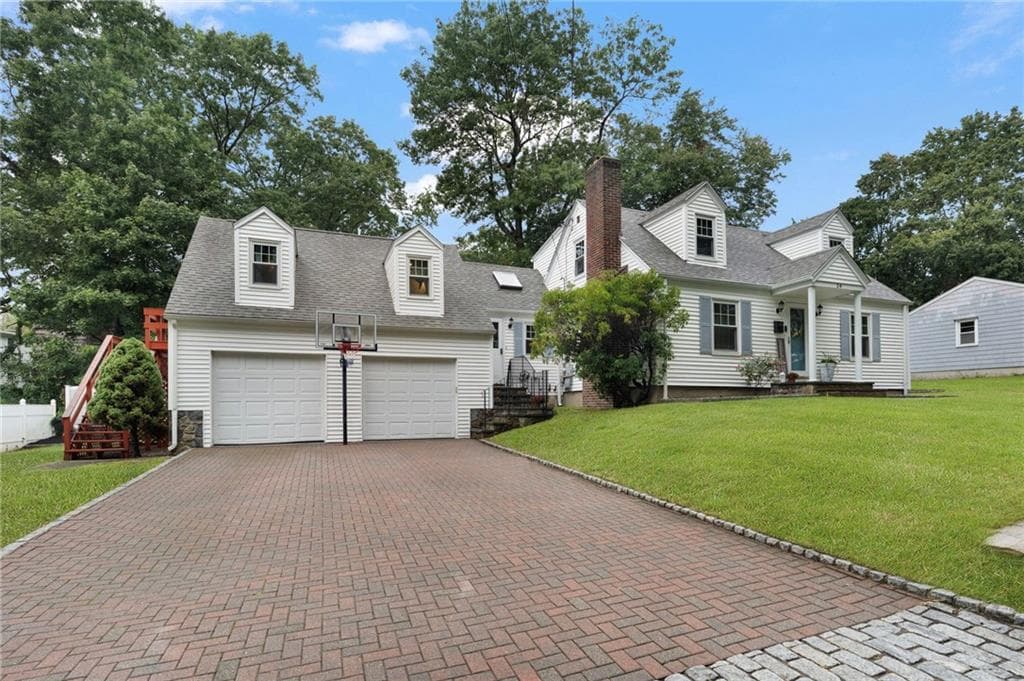 Single Family Residence at 24 Kenmore Street, West Warwick, photo 33 of 47