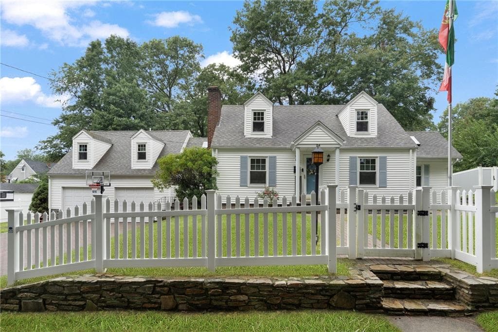 Single Family Residence at 24 Kenmore Street, West Warwick, photo 35 of 47