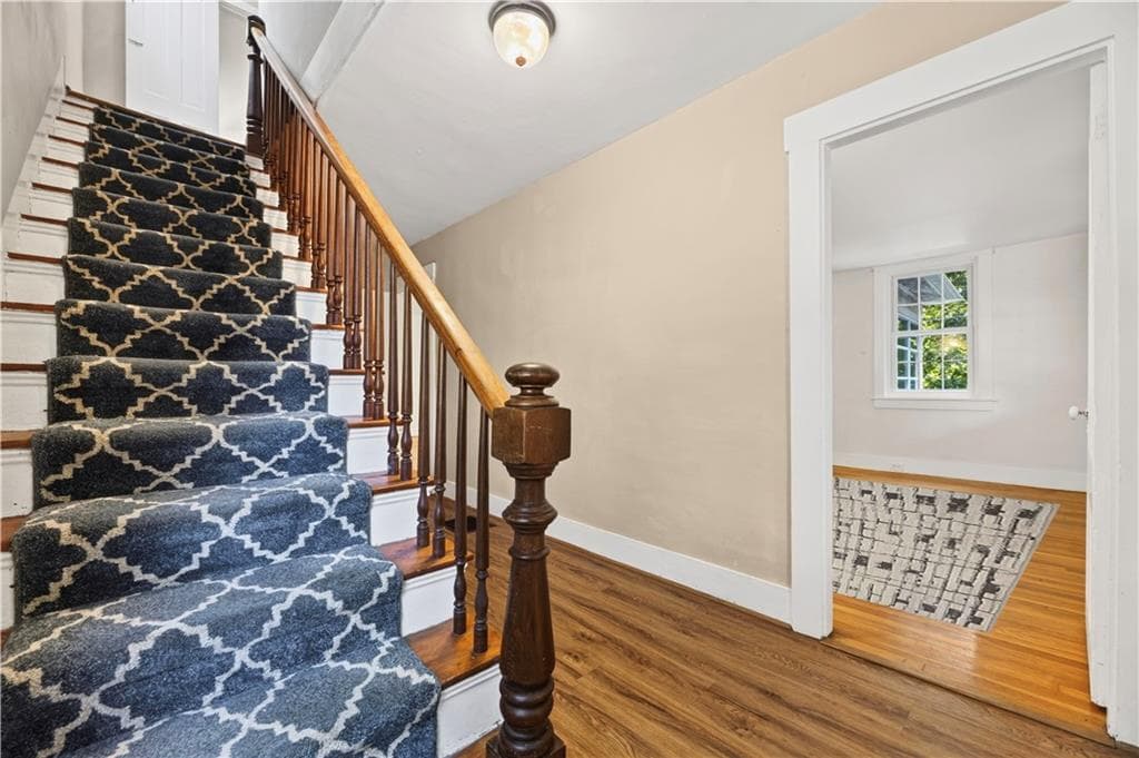 Single Family Residence at 46 Carr Lane, Jamestown, photo 14 of 39
