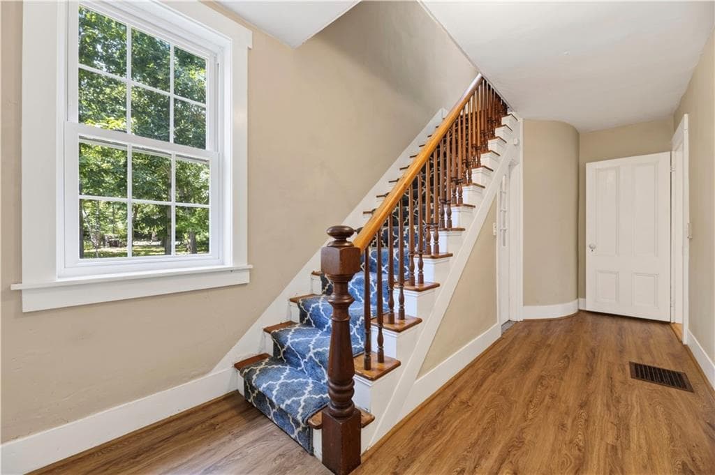 Single Family Residence at 46 Carr Lane, Jamestown, photo 15 of 39