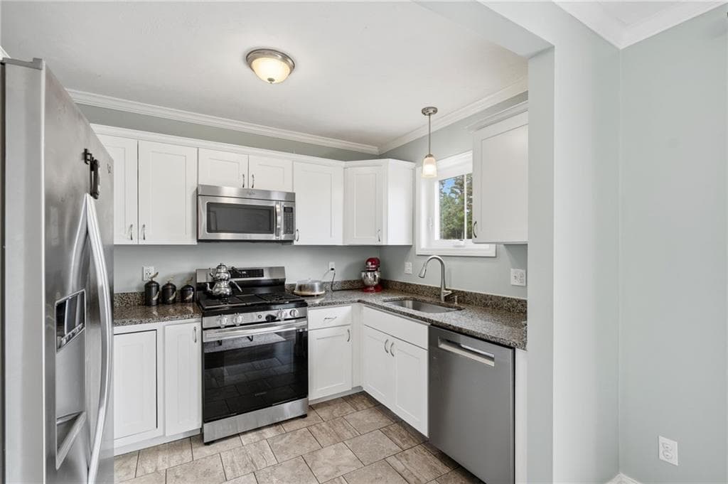 Condominium at 1 Jupiter Lane UNIT D, Richmond, photo 23 of 50
