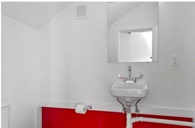 Condominium at 55 John Clarke Road UNIT 23, Middletown, photo 26 of 27
