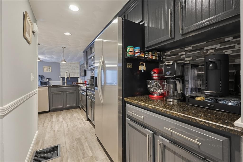 Condominium at 572 Smithfield Road UNIT 12, North Providence, photo 6 of 36