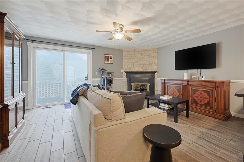 Condominium at 572 Smithfield Road UNIT 12, North Providence, photo 15 of 36