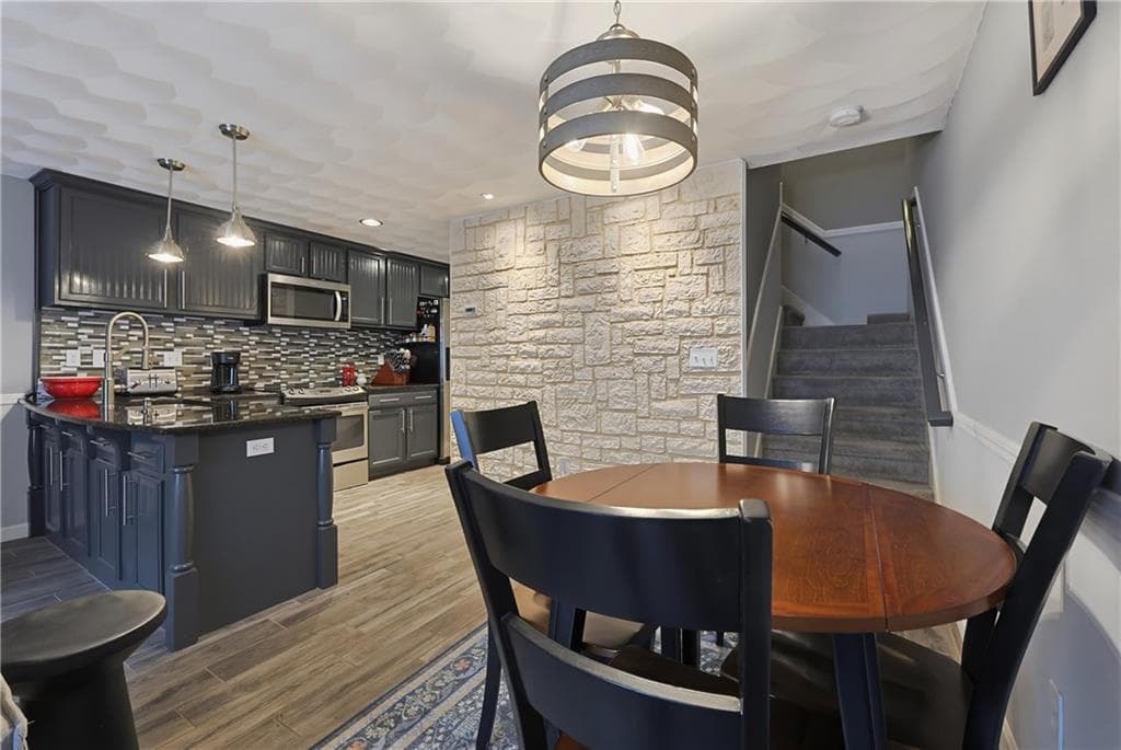 Condominium at 572 Smithfield Road UNIT 12, North Providence, photo 11 of 36