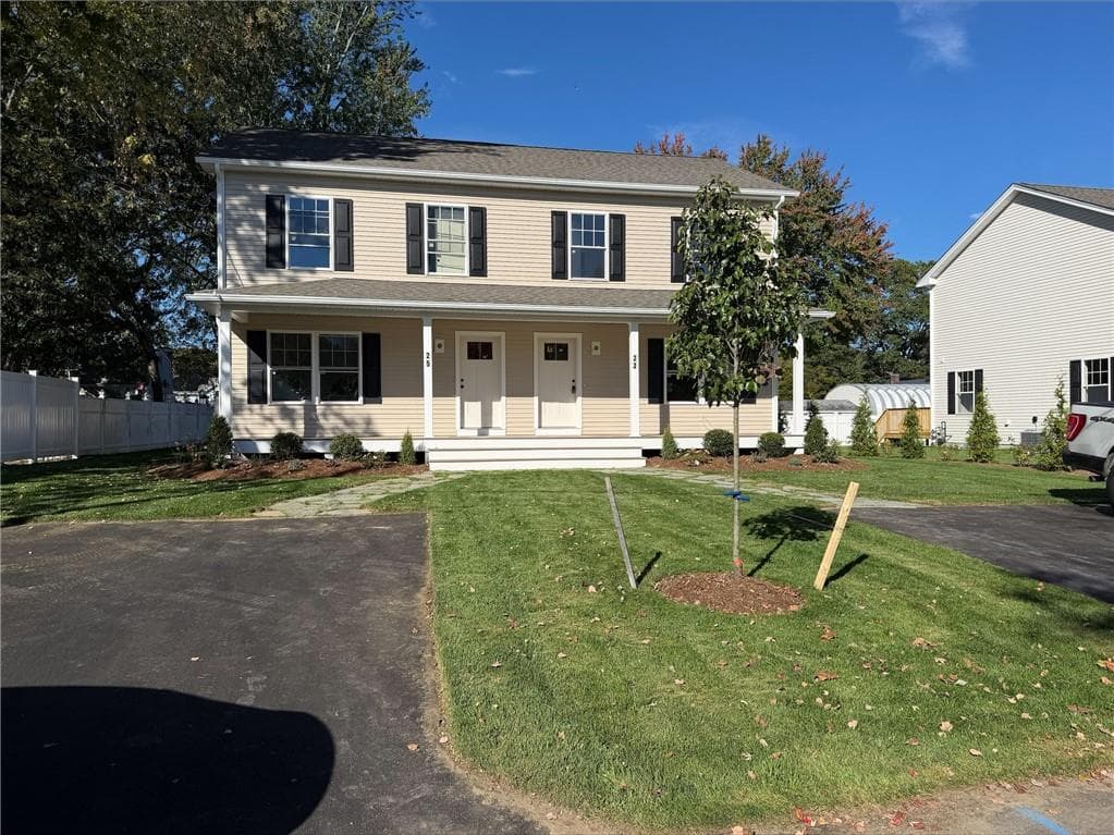 Condominium at 23 Wood Street, Warwick, photo 47 of 49