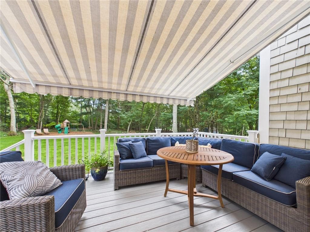 Single Family Residence at 109 Woodridge Drive, North Kingstown, photo 6 of 50
