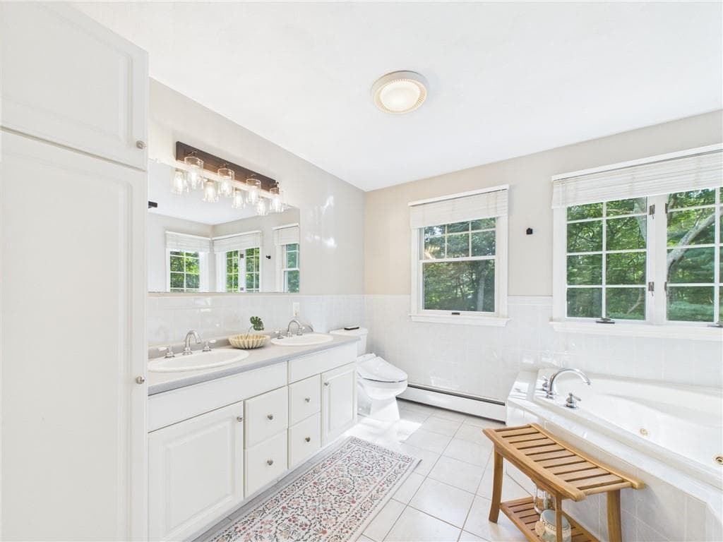 Single Family Residence at 109 Woodridge Drive, North Kingstown, photo 28 of 50