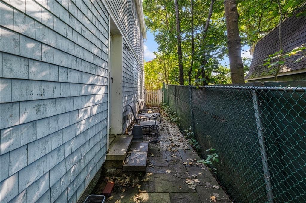 Multi Family at 29 Sherwood Road, Middletown, photo 32 of 36