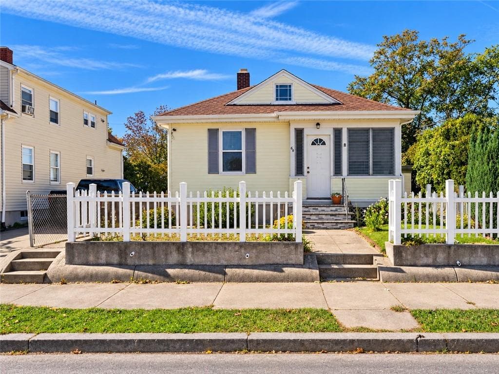 Single Family Residence at 68 Bowlet Street, Providence, photo 2 of 36