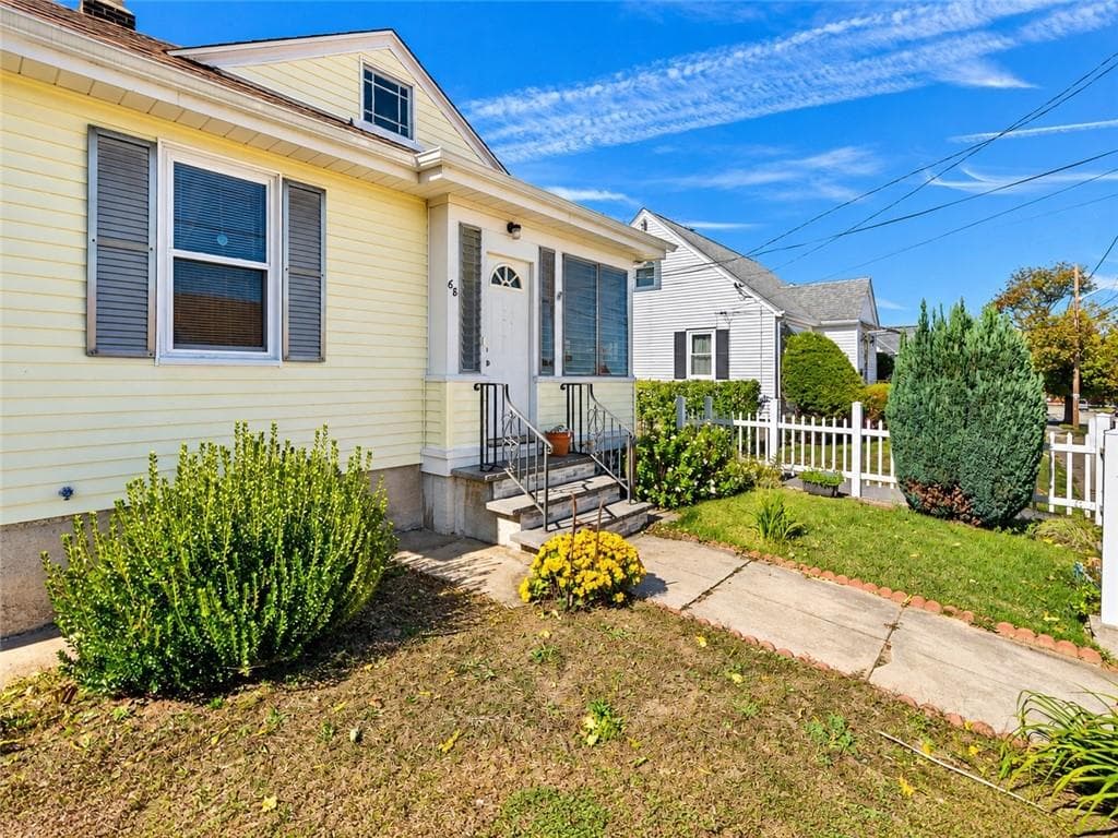 Single Family Residence at 68 Bowlet Street, Providence, photo 36 of 36