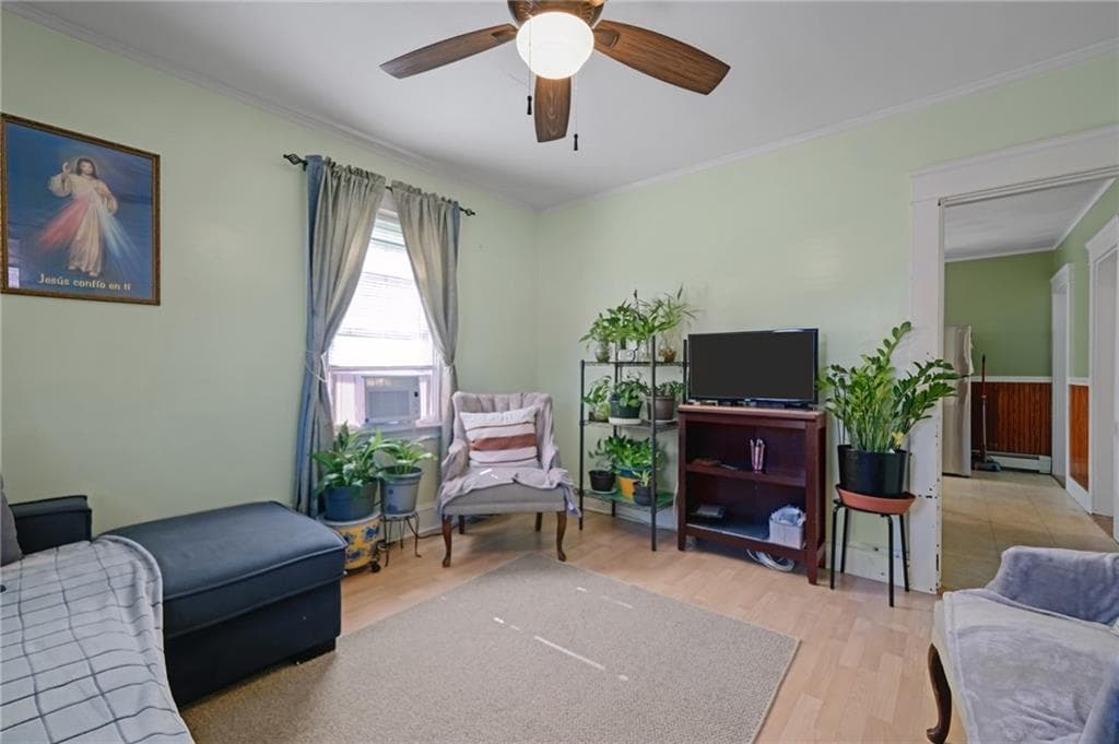 Single Family Residence at 68 Bowlet Street, Providence, photo 11 of 36