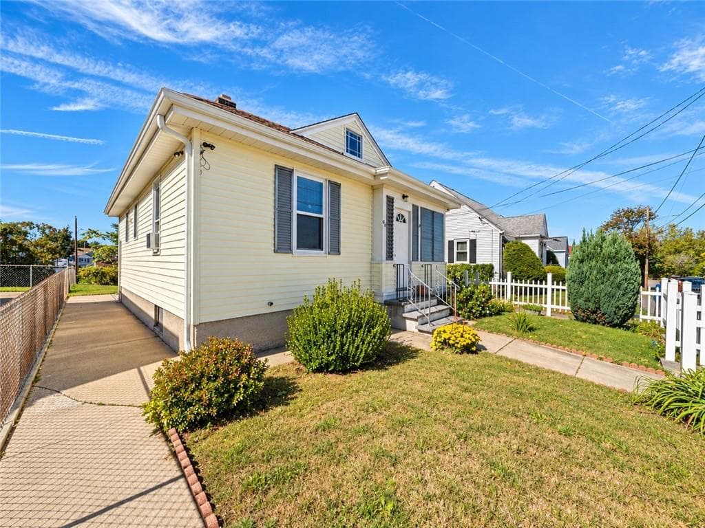Single Family Residence at 68 Bowlet Street, Providence, photo 35 of 36