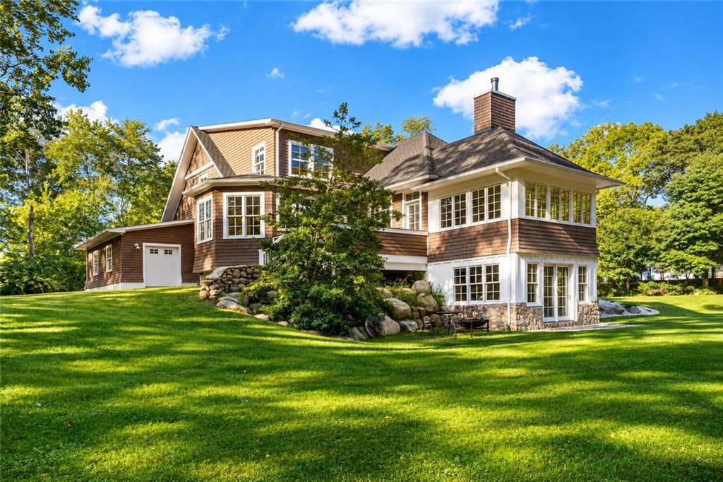 Single Family Residence at 216 Spartina Cove Way, South Kingstown, photo 3 of 50