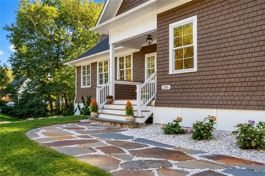 Single Family Residence at 216 Spartina Cove Way, South Kingstown, photo 5 of 50