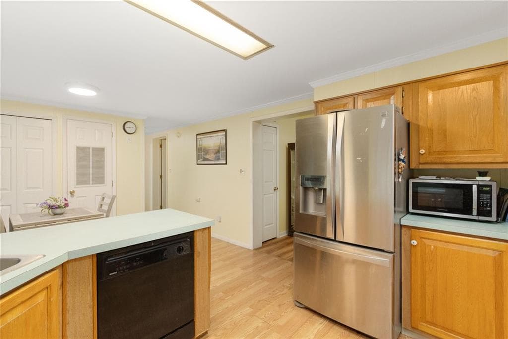 Single Family Residence at 95 Lear Drive, Coventry, photo 17 of 42