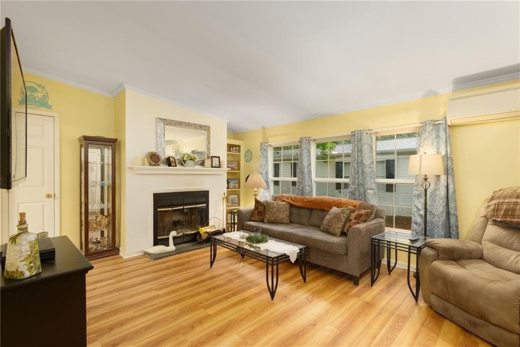 Single Family Residence at 95 Lear Drive, Coventry, photo 5 of 42