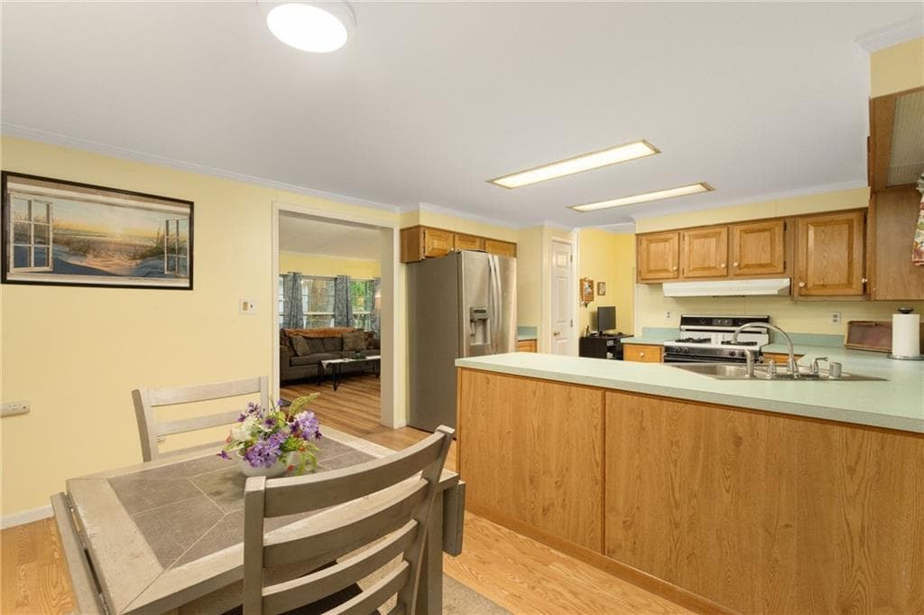Single Family Residence at 95 Lear Drive, Coventry, photo 19 of 42