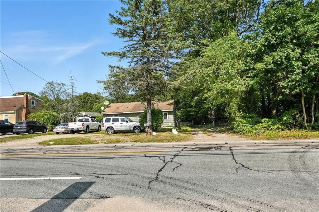 Commercial at 1907 A Kingstown Road, South Kingstown, photo 26 of 50