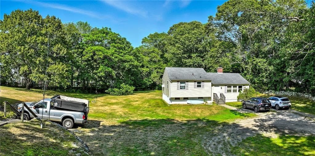 Commercial at 1907 A Kingstown Road, South Kingstown, photo 3 of 50