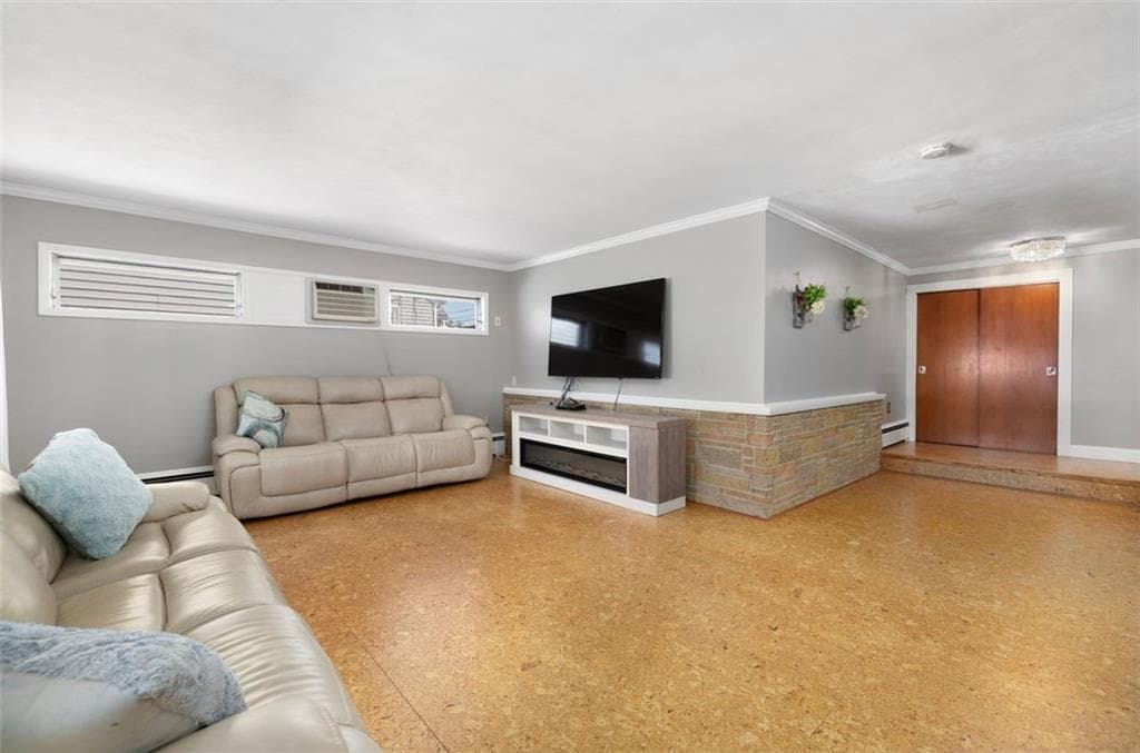 Single Family Residence at 12 Beverly Ann Drive, North Providence, photo 21 of 43